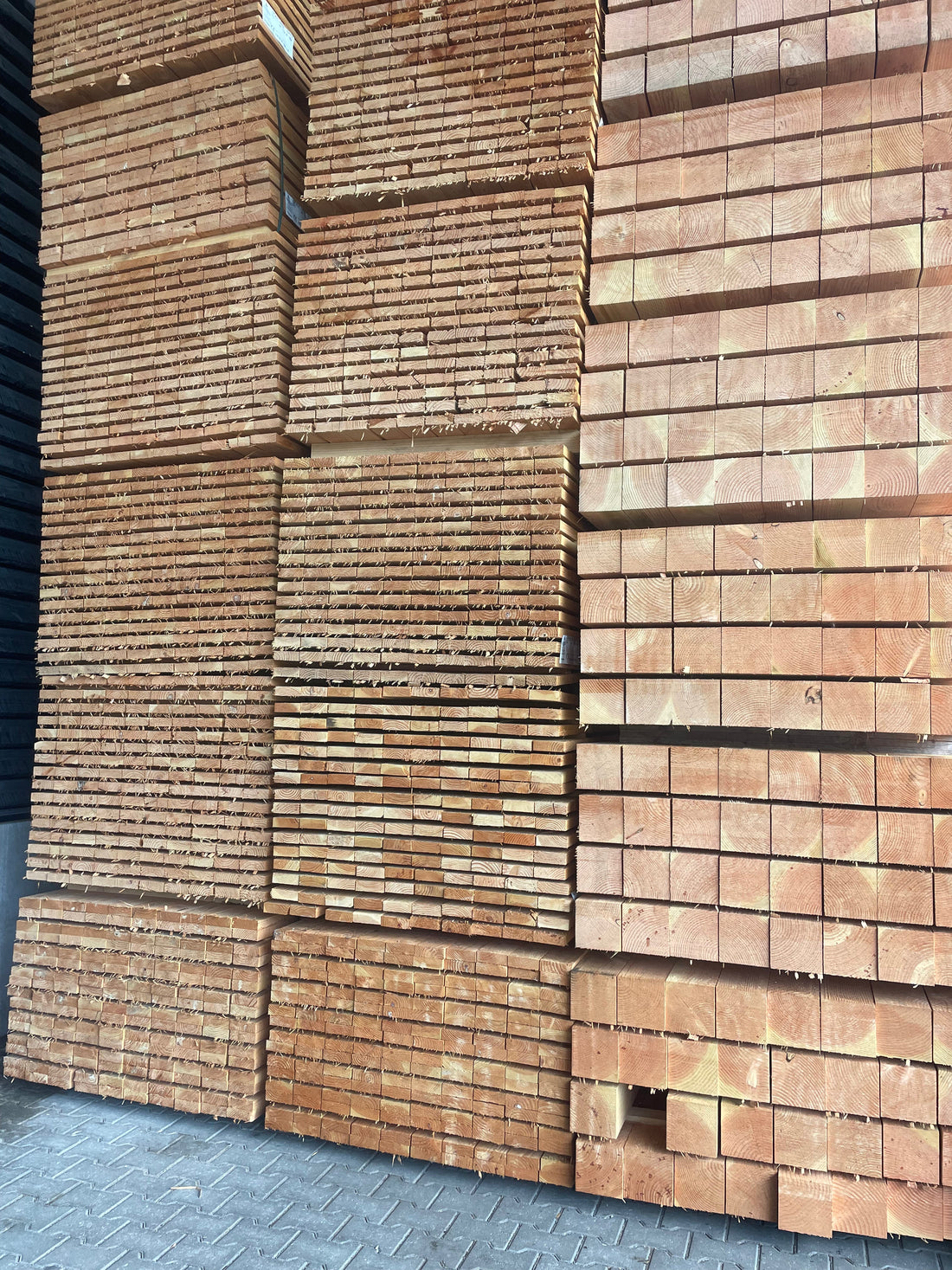 Waarom Douglas hout ideaal is voor jouw overkapping | Overkapping-compleet.nl